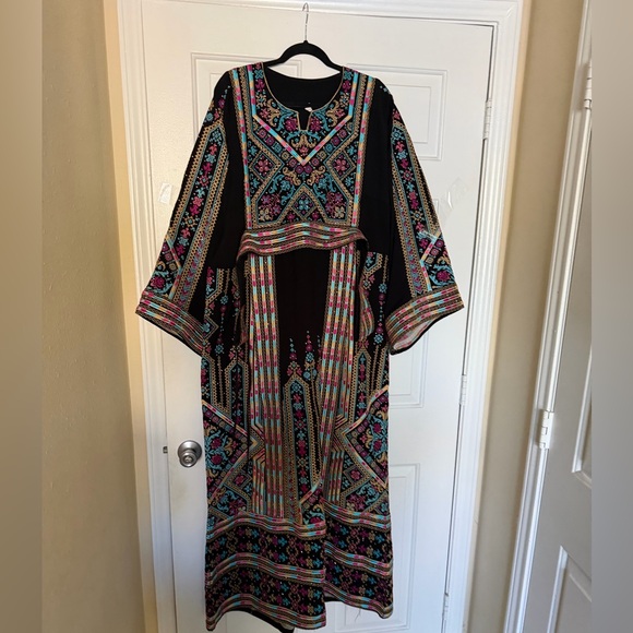 Palestinian thobe - Picture 1 of 4